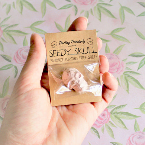 Single Blush Pink Plantable Paper Skull / Seedy Skull Seed Bomb / Recycled Paper Pulp Craft / Spring Summer Small Gift / Wild Flowers