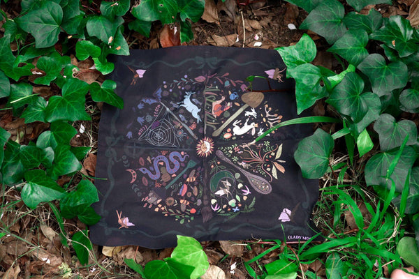 Altar Cloth Bandana: Wheel of The Fae