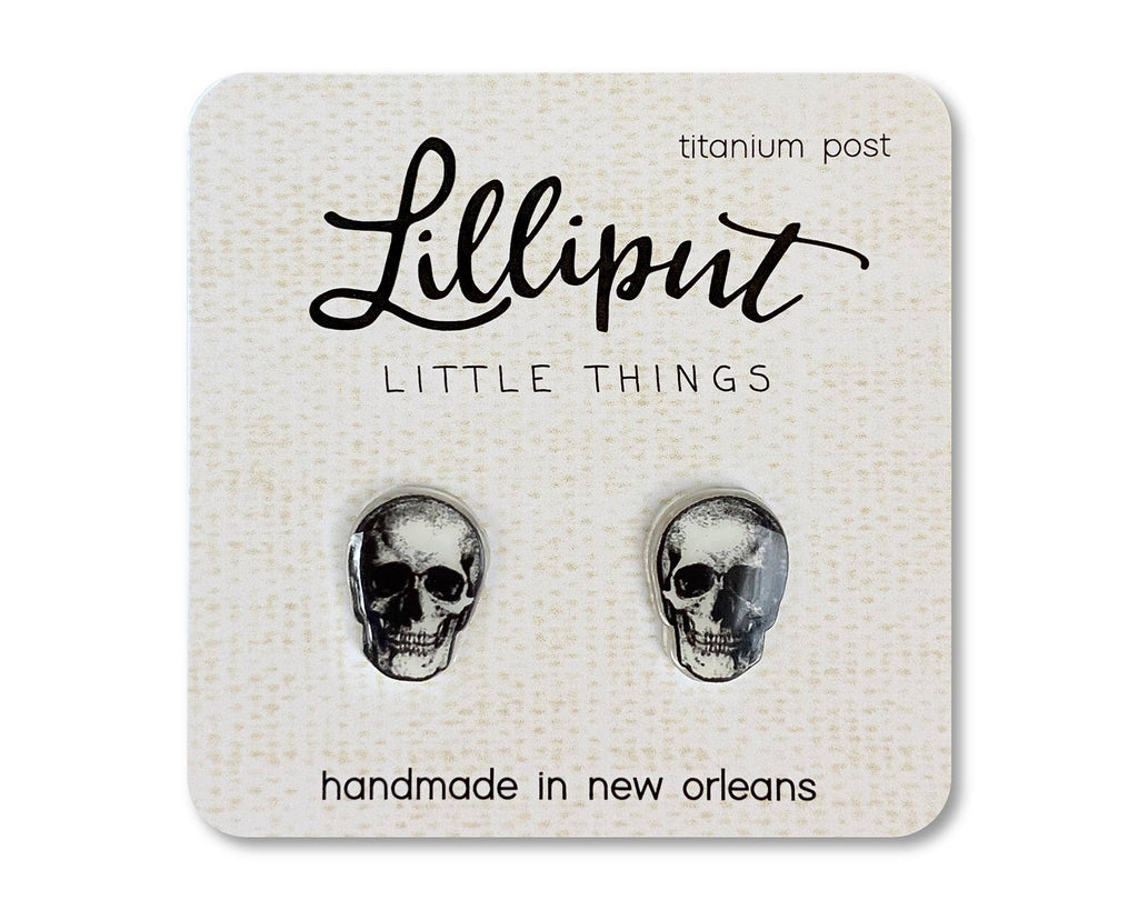Skull Earrings // Halloween Witchy Style