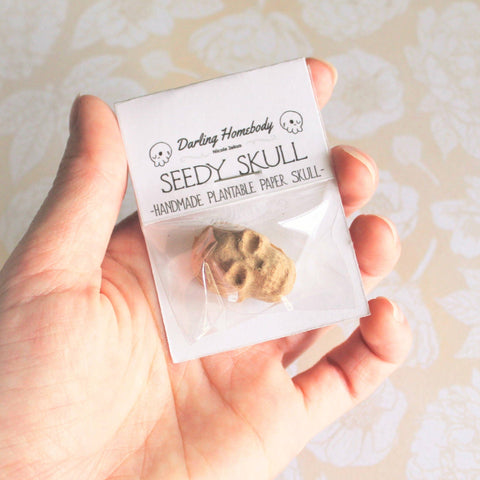 Single Brown Plantable Paper Skull / Seedy Skull Seed Bomb / Recycled Paper Pulp Craft / Spring Summer Small Gift / Wild Flowers