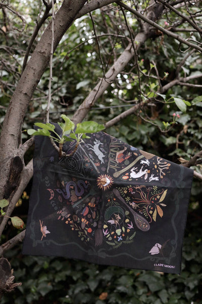 Altar Cloth Bandana: Wheel of The Fae