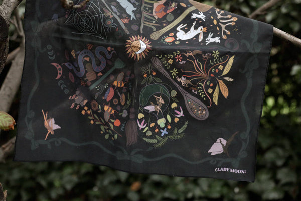 Altar Cloth Bandana: Wheel of The Fae